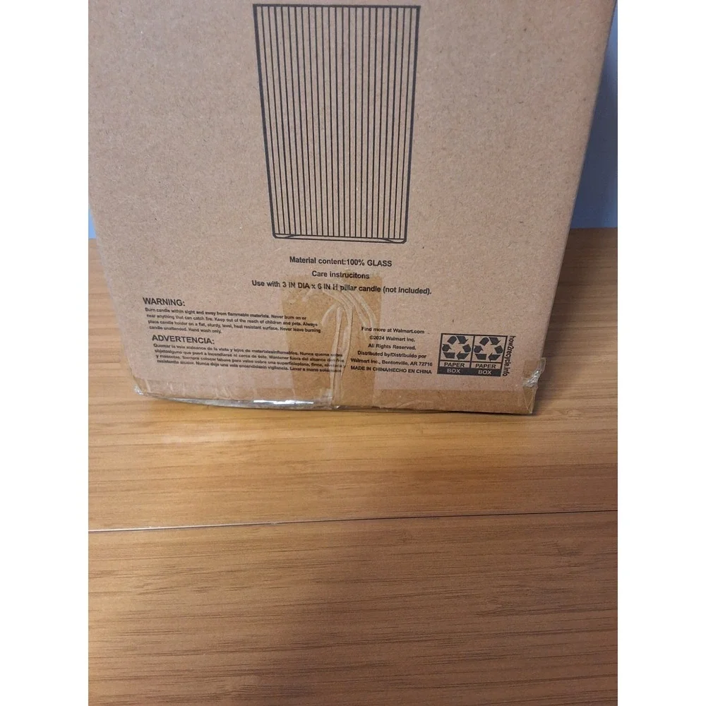 Better Homes And Gardens Green Glass Ribbed Hurricane Candle Holder. NIB